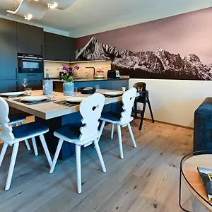  Apartment Bergkind